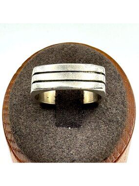 VTG Solid Sterling Silver 925 Squared Etched Design Band Ring Size 8.75